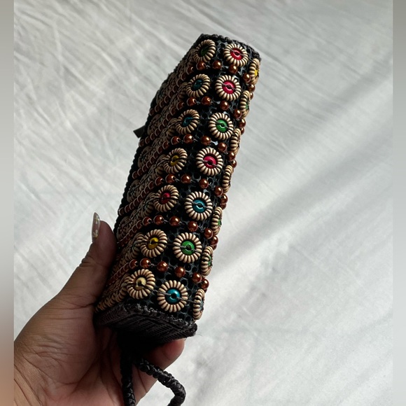 Small Clutch/Wristlet - Picture 6 of 8